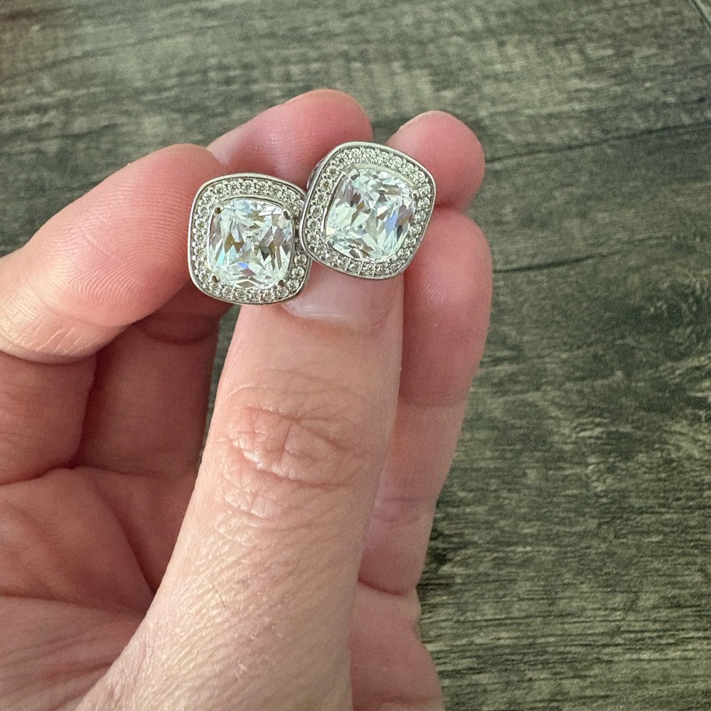 Judith Ripka Earrings - Picture 2 of 5